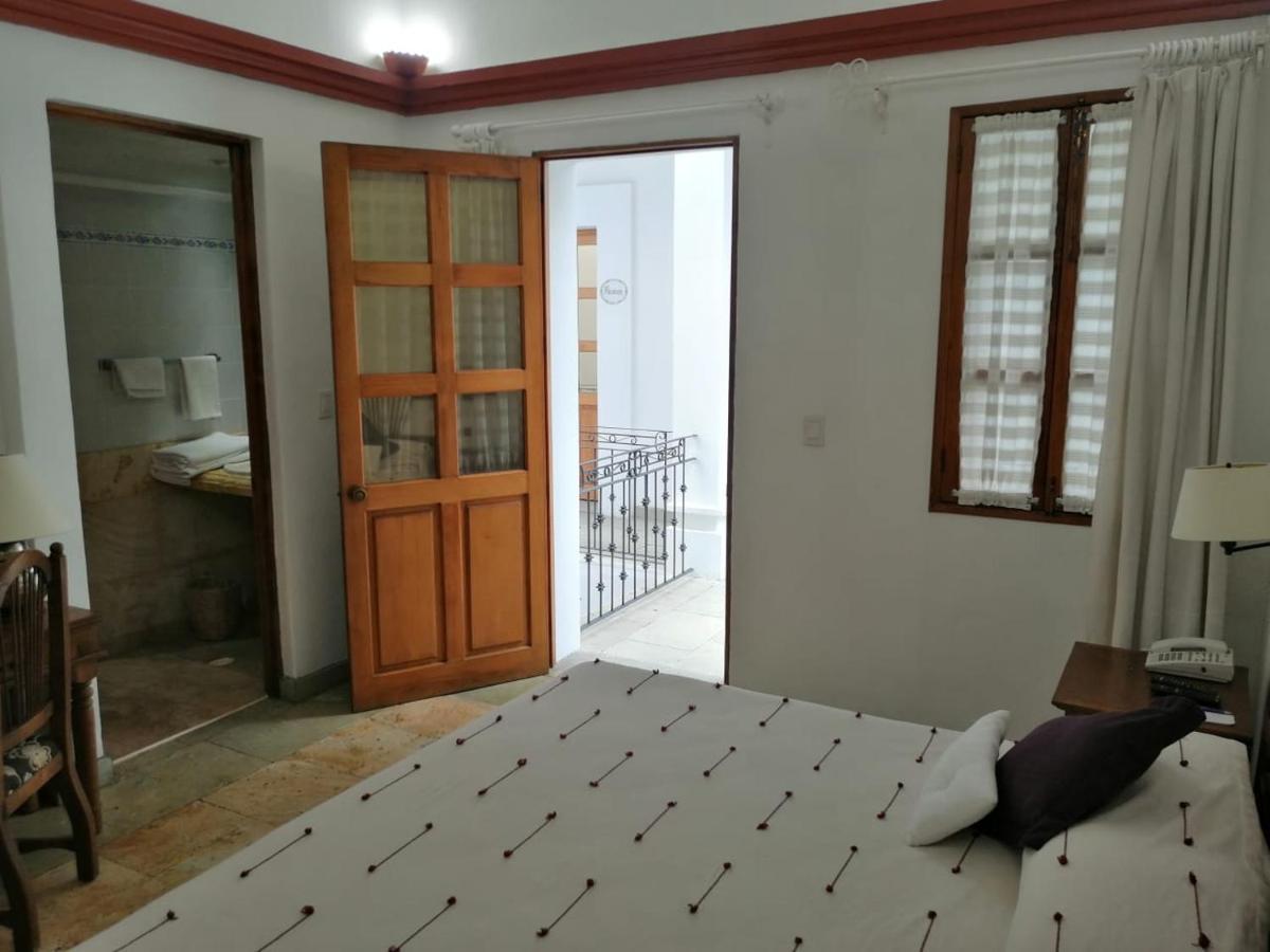 Hotel Aitana Oaxaca Bagian luar foto