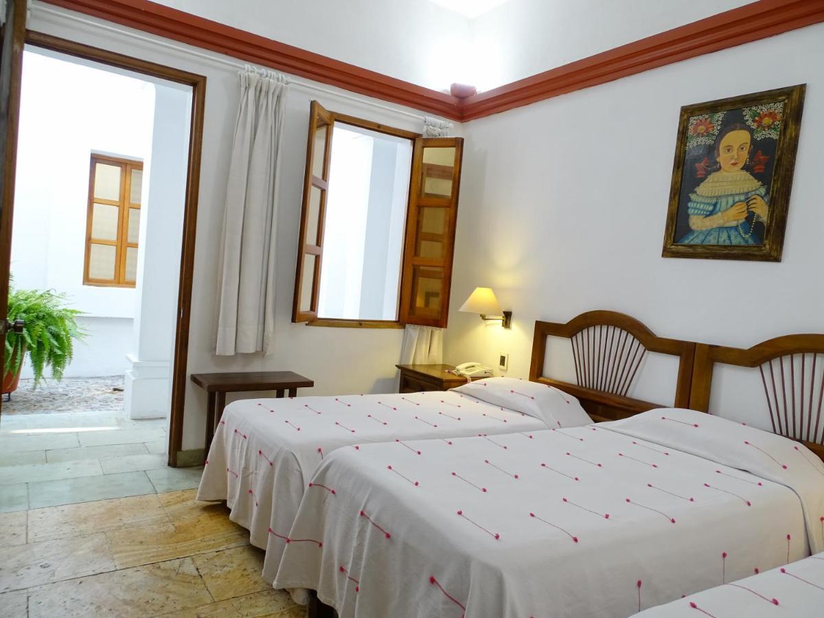 Hotel Aitana Oaxaca Bagian luar foto
