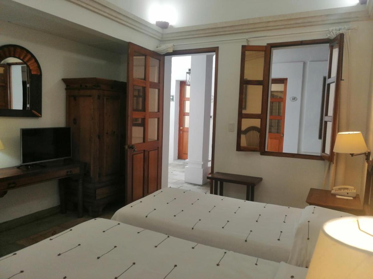 Hotel Aitana Oaxaca Bagian luar foto