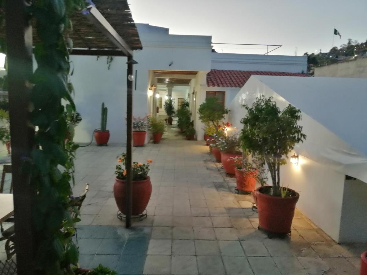 Hotel Aitana Oaxaca Bagian luar foto