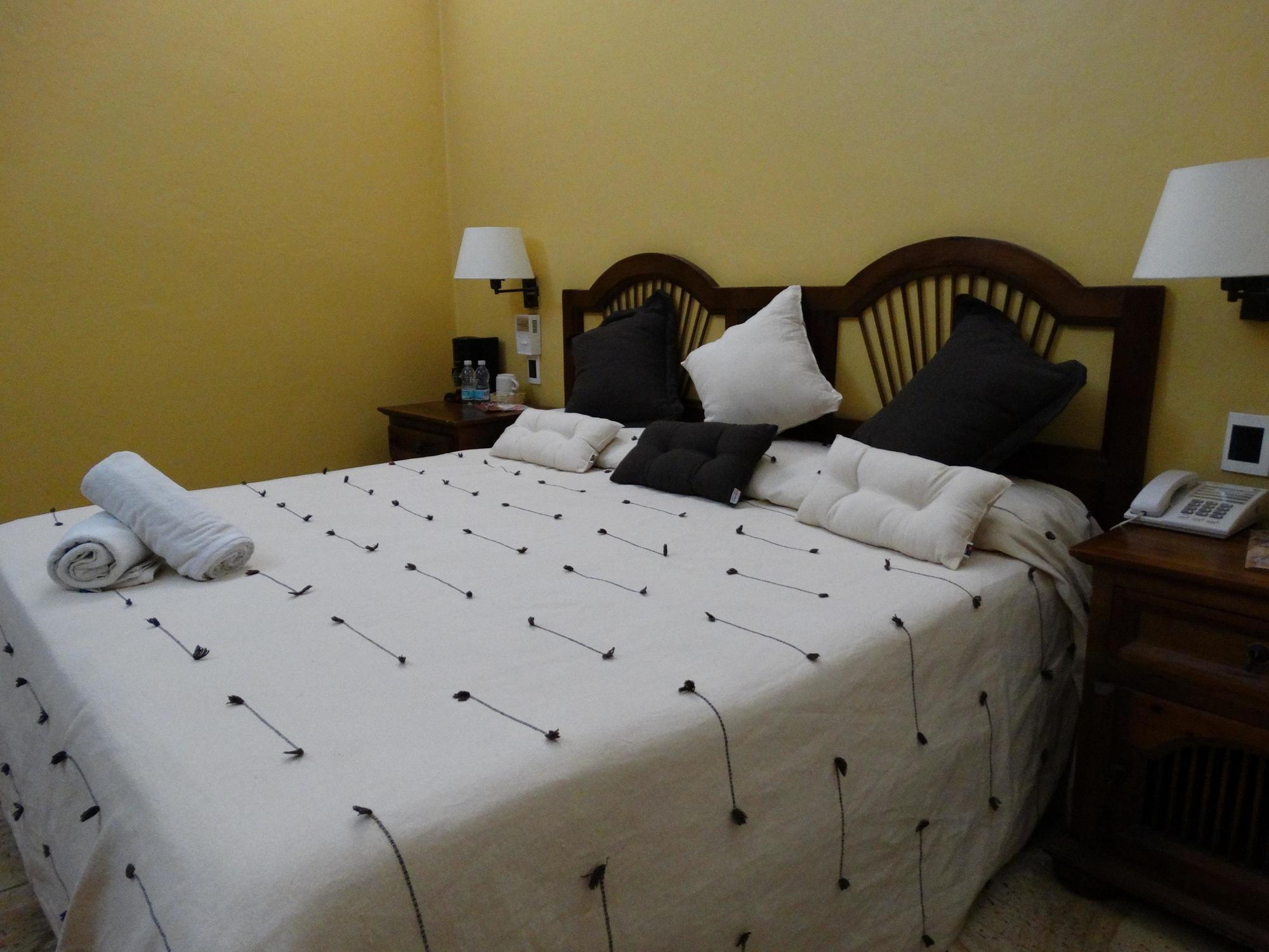 Hotel Aitana Oaxaca Bagian luar foto