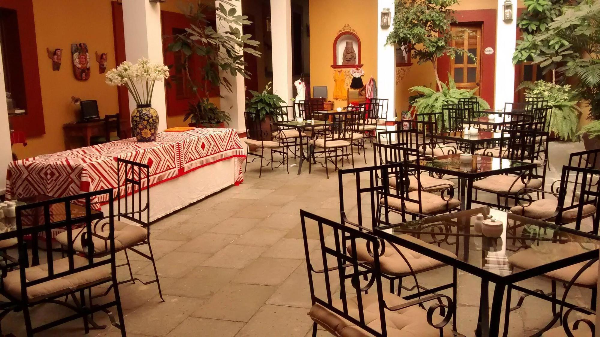 Hotel Aitana Oaxaca Bagian luar foto