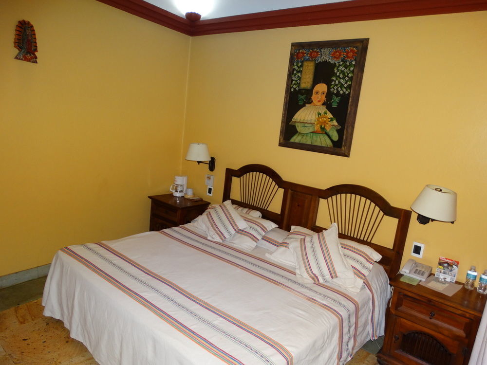 Hotel Aitana Oaxaca Bagian luar foto
